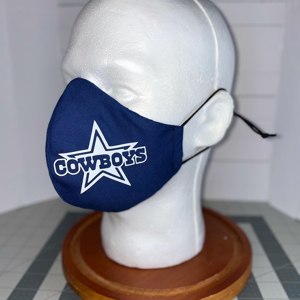 Dallas Cowboys face mask